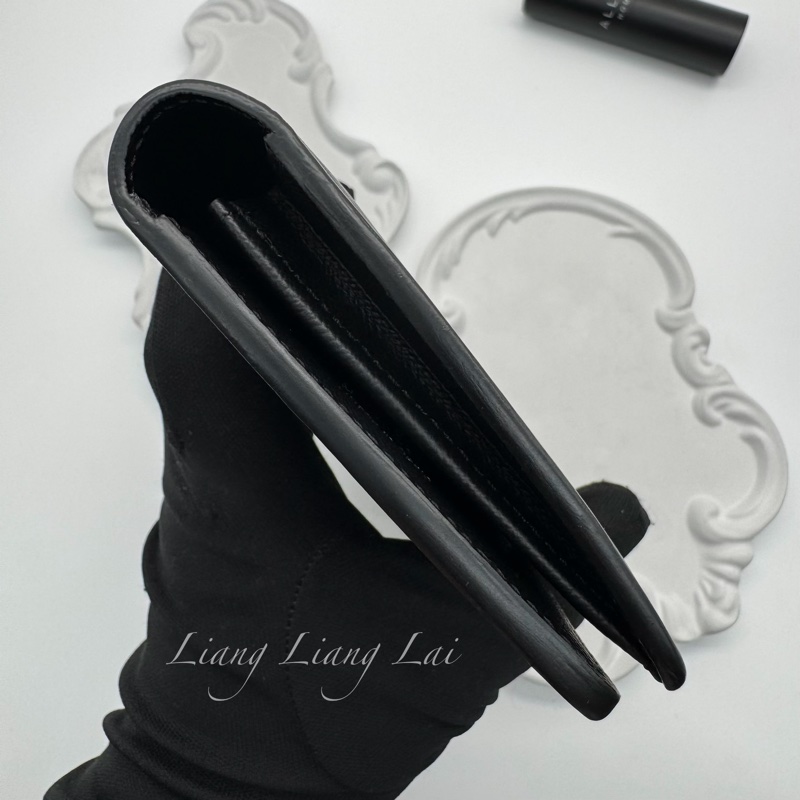 LOUIS VUITTON LV Brazza EPI水波紋對開黑色長夾-19