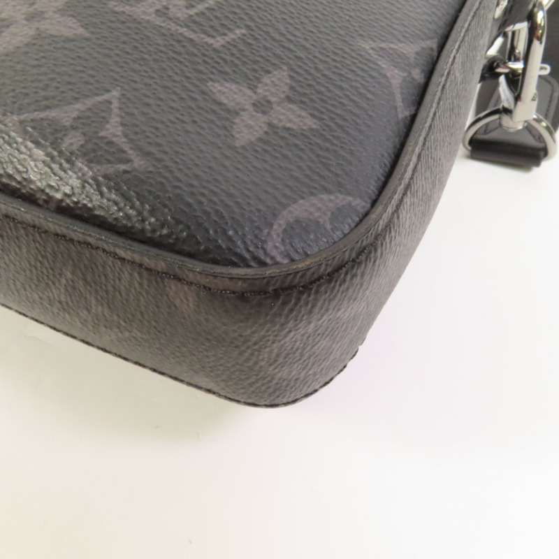 LOUIS VUITTON Monogram Eclipse Reverse Trio Messenger銀扣肩背袋灰色-14