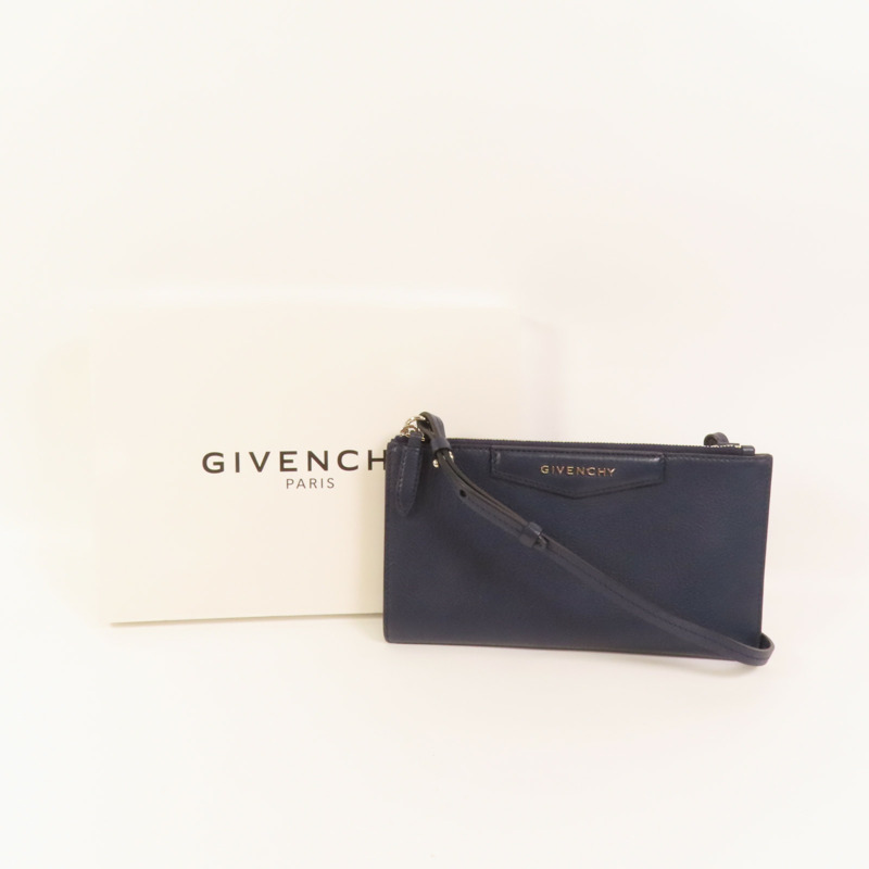 GIVENCHY 牛皮皮革Clutch Bag銀扣肩背袋-9