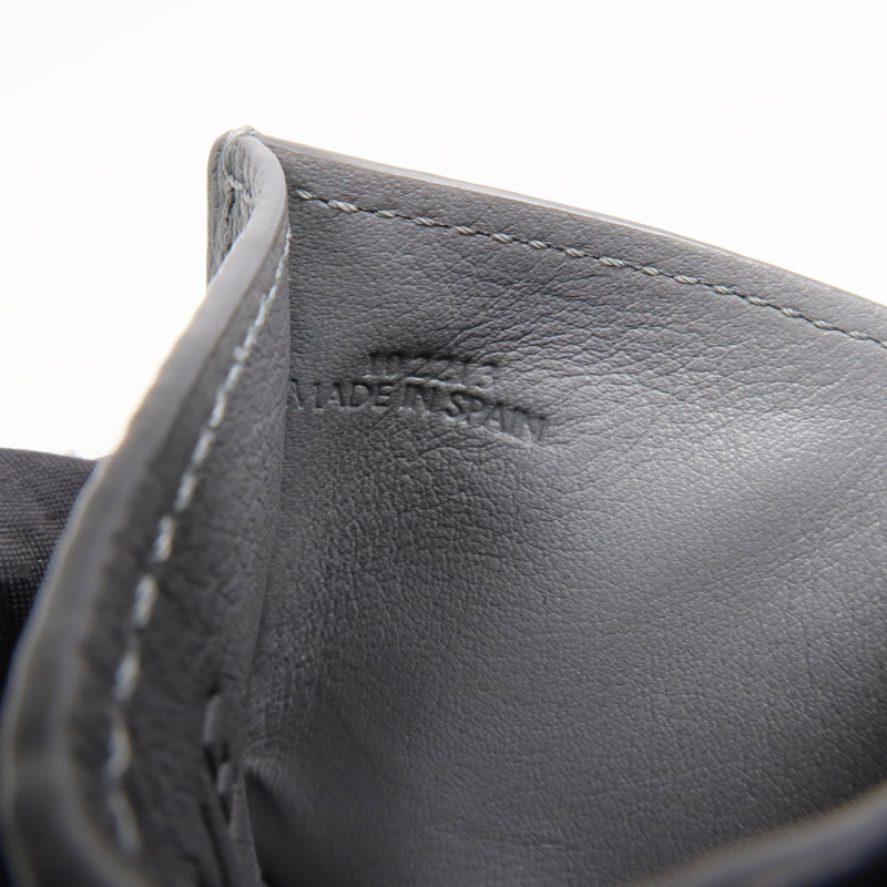 LOEWE 牛皮皮革Card Case銀扣卡片套-9