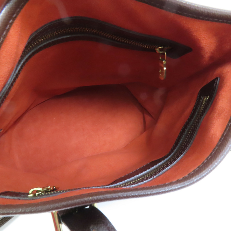 LOUIS VUITTON Damier Marais金扣肩背袋-5