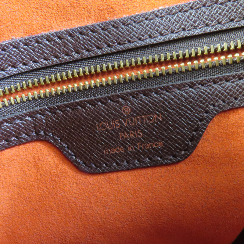 LOUIS VUITTON Damier Marais金扣肩背袋-8