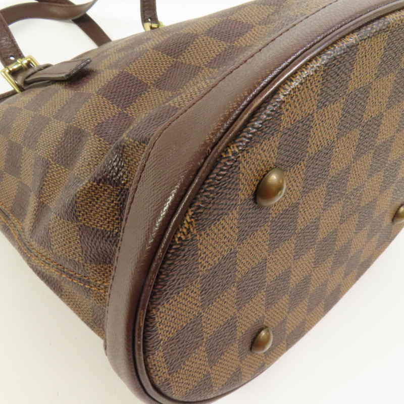 LOUIS VUITTON Damier Marais金扣肩背袋-14