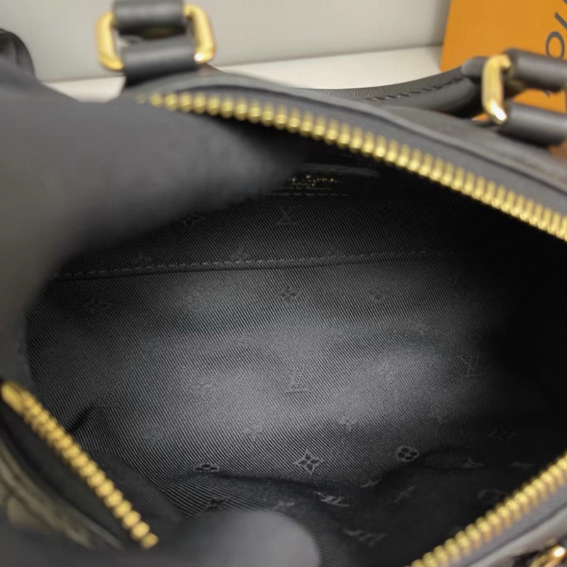 LV路易威登Papillon BB壓紋黑色全皮巴比龍 芯片-7