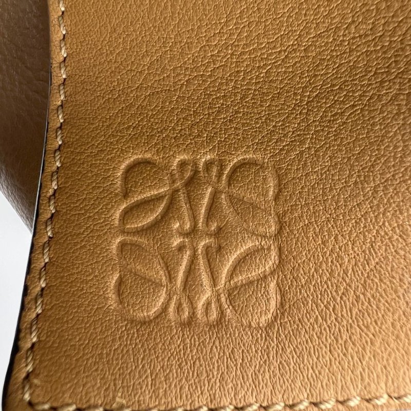 LOEWE Puzzle 拼色幾何包-3