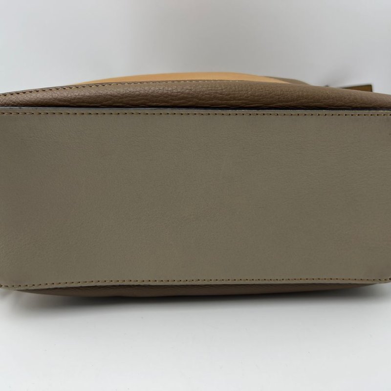 LOEWE Puzzle 拼色幾何包-8