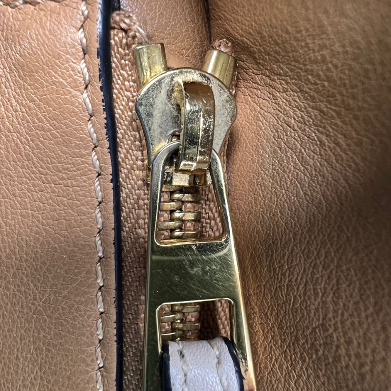 LOEWE Puzzle 拼色幾何包-16