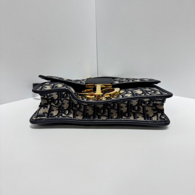 【超好看🥰】 Dior Montaigne 蒙田 經典老花 斜背包(專櫃120,000)-9