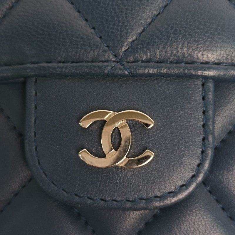 CHANEL 藍色羊皮22開銀扣CF翻蓋長款錢包-4