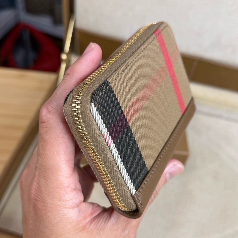 上架中🔑Burberry 經典格紋帆布拉鍊零錢包-1