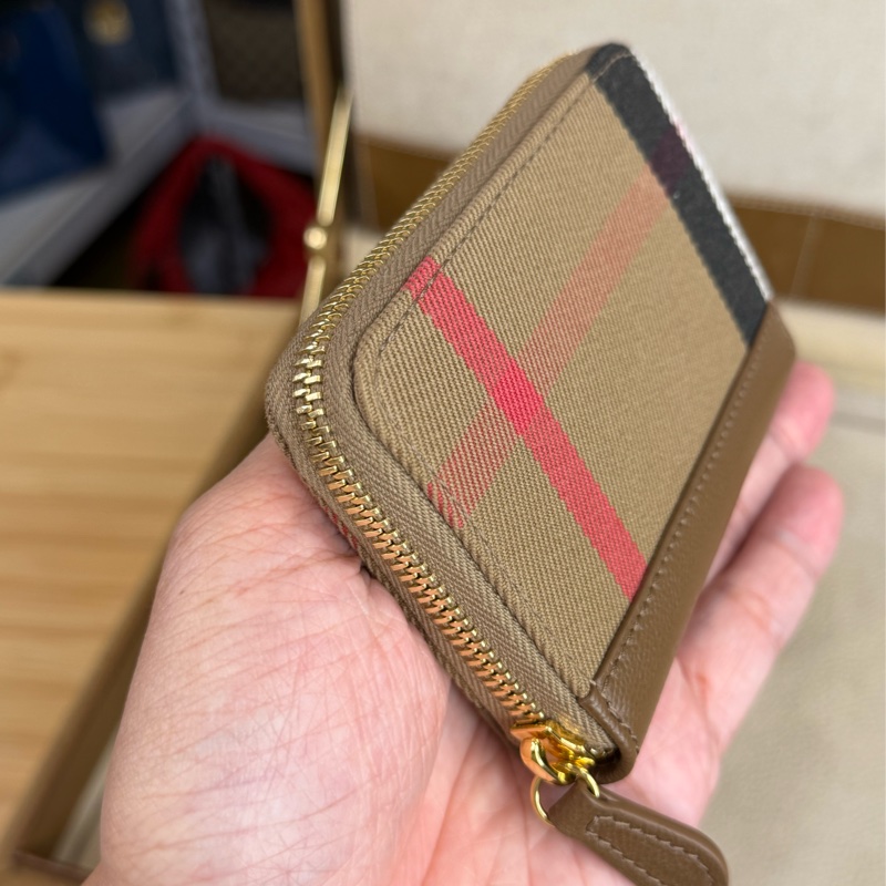上架中🔑Burberry 經典格紋帆布拉鍊零錢包-5
