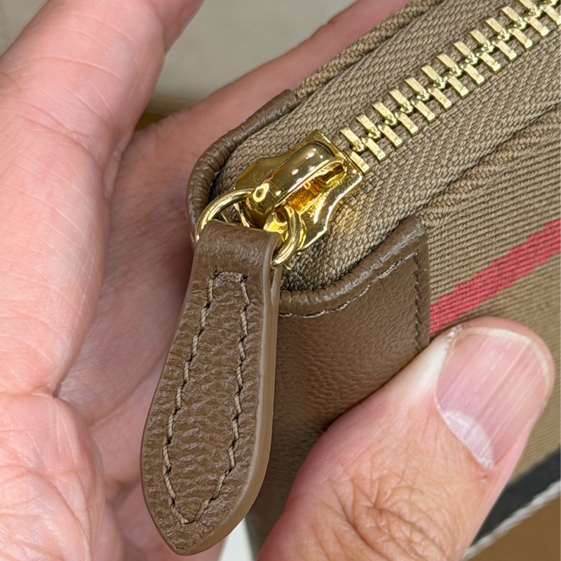 上架中🔑Burberry 經典格紋帆布拉鍊零錢包-12