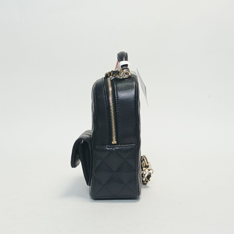 CHANEL 手提前口袋雙肩包13cm黑色荔枝牛皮鐳射標淺金扣26C-1