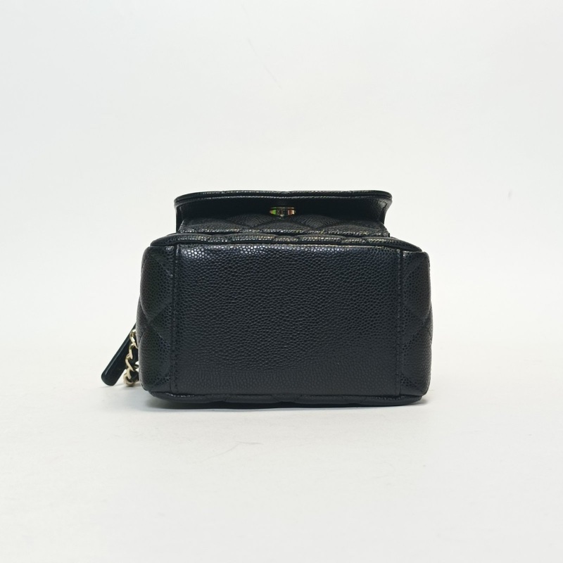 CHANEL 手提前口袋雙肩包13cm黑色荔枝牛皮鐳射標淺金扣26C-3