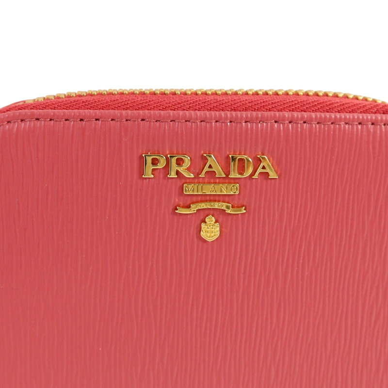 PRADA 牛皮皮革Card Case金扣卡片套-6