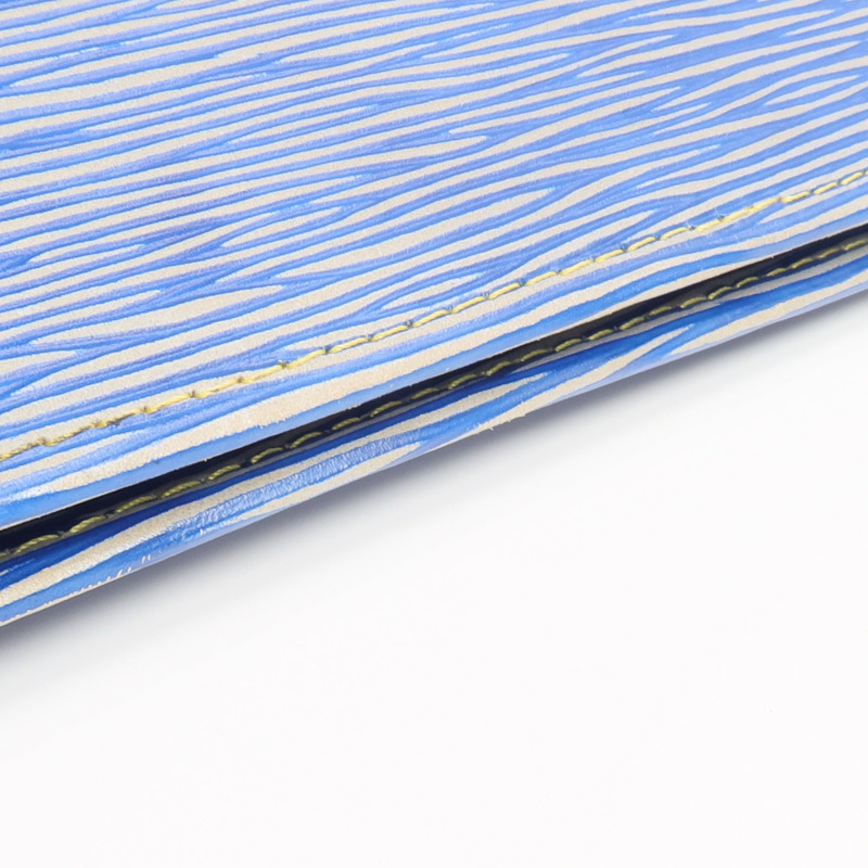 LOUIS VUITTON Epi Poche Toilette 26銀扣手拿包-12