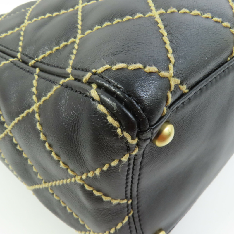 CHANEL 牛皮皮革Tote Bag金扣肩背袋-10