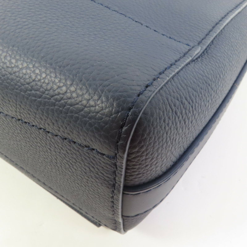 LOUIS VUITTON 牛皮皮革Aerogram Takeoff銀扣肩背袋-13