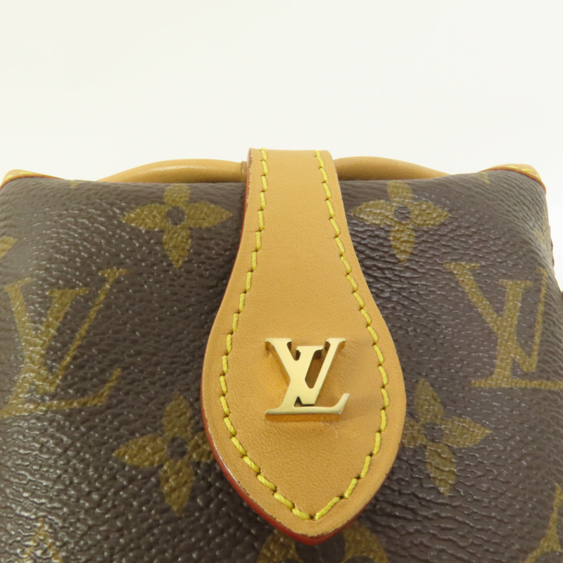 LOUIS VUITTON Monogram Fold Me Pouch金扣肩背袋-9