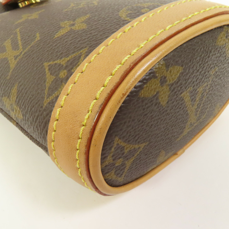 LOUIS VUITTON Monogram Fold Me Pouch金扣肩背袋-11