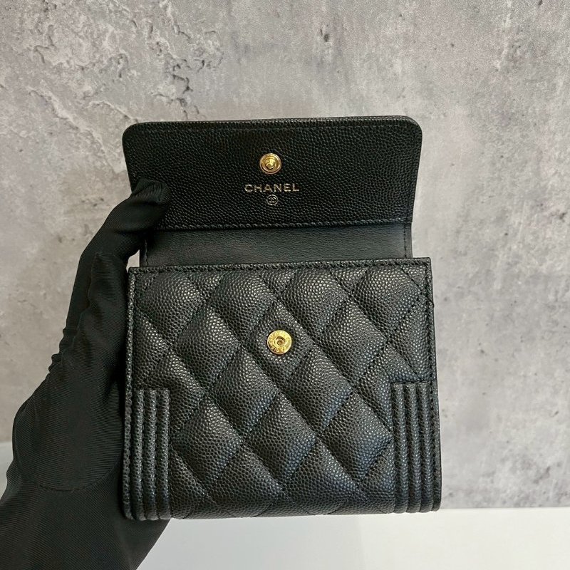 Chanel Boy 三摺短夾 黑金-4