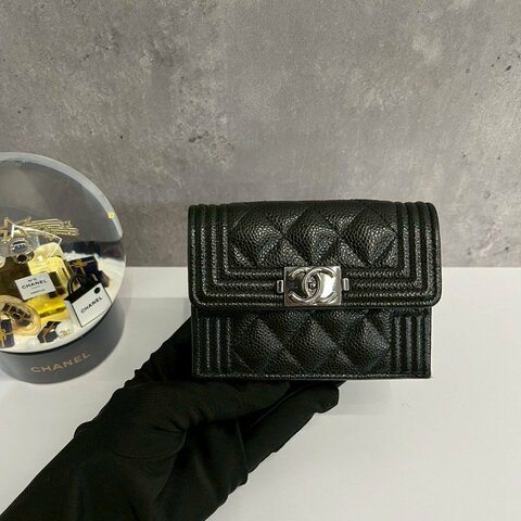 Chanel Boy 三摺短夾 黑銀 全新品
