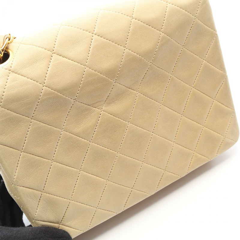 CHANEL 迷你 Matelasse 20 斜背鏈條單肩包 A01163 小羊皮米色 GHW-10
