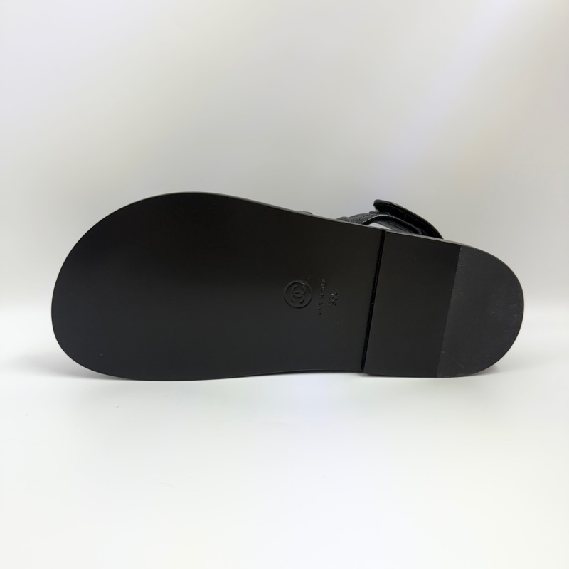 CHANEL香奈兒黑色經典荔枝皮涼鞋-5