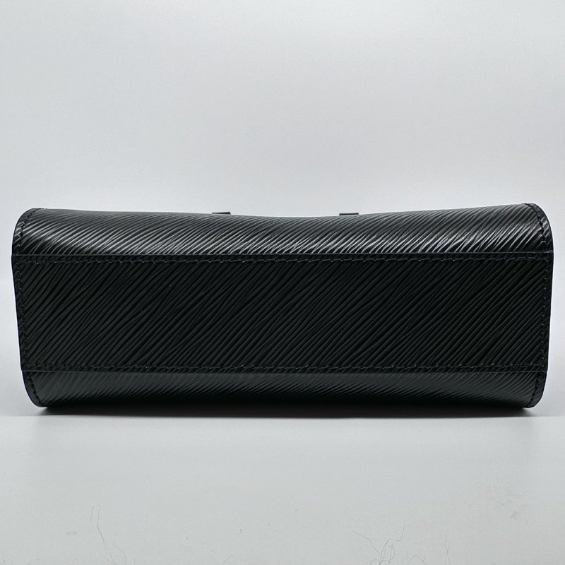 LV黑色EPI Sac Plat(琴譜) BB包-3