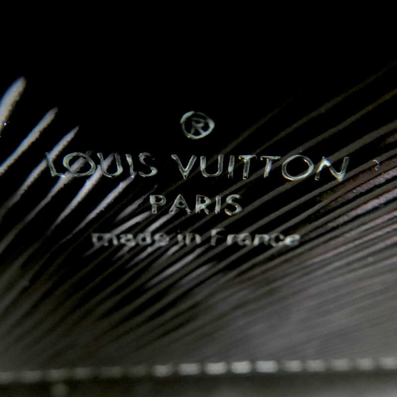 灰色 EPI水波紋 牛皮 Twist MM 肩背包【LOUIS VUITTON LV 路易威登】 M21114-8