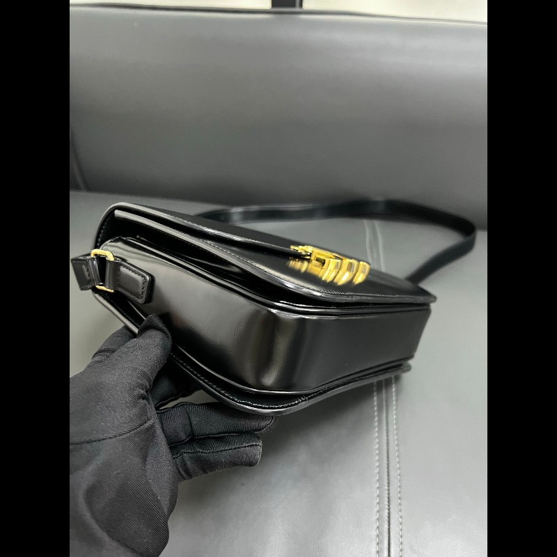 Celine box medium
凱旋門黑金中號box-6