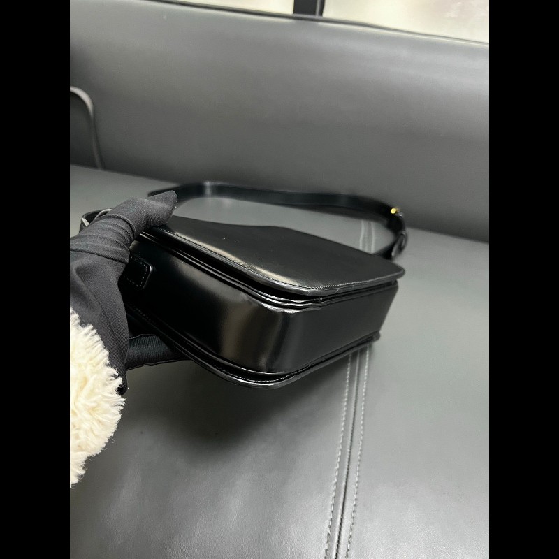 Celine box medium
凱旋門黑金中號box-8
