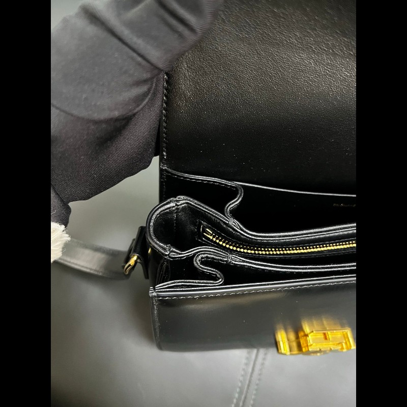 Celine box medium
凱旋門黑金中號box-15