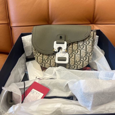 Dior 綠色馬鞍包 約長19.5cm 寬4.3cm 高13cm