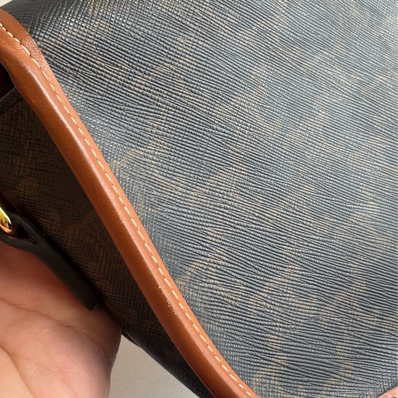 Celine咖pvc半圓斜背包 ❤️‍🔥❤️‍🔥-8