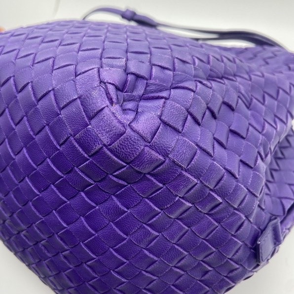 Bottega Veneta紫色骰子包飯盒包，邊角有磨損划痕發黑-6