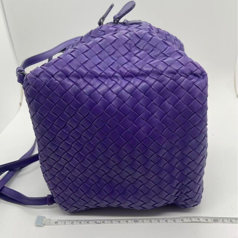 Bottega Veneta紫色骰子包飯盒包，邊角有磨損划痕發黑-11