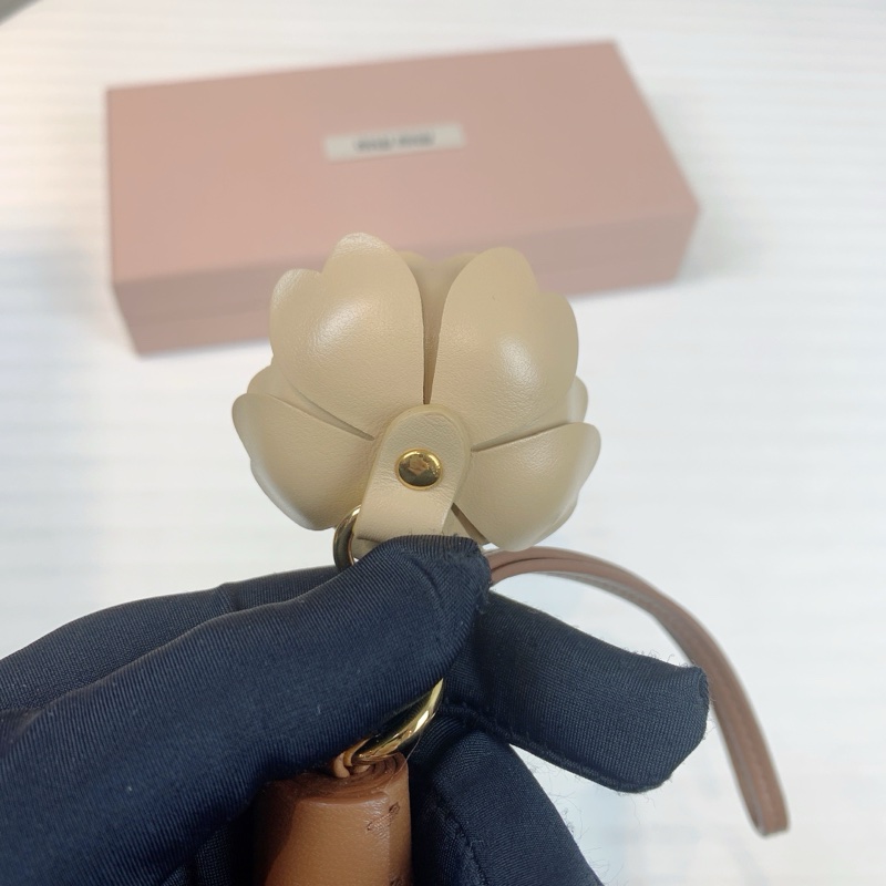 Mui Mui 拼皮花朵 袋上裝飾品 手機裝飾品-2