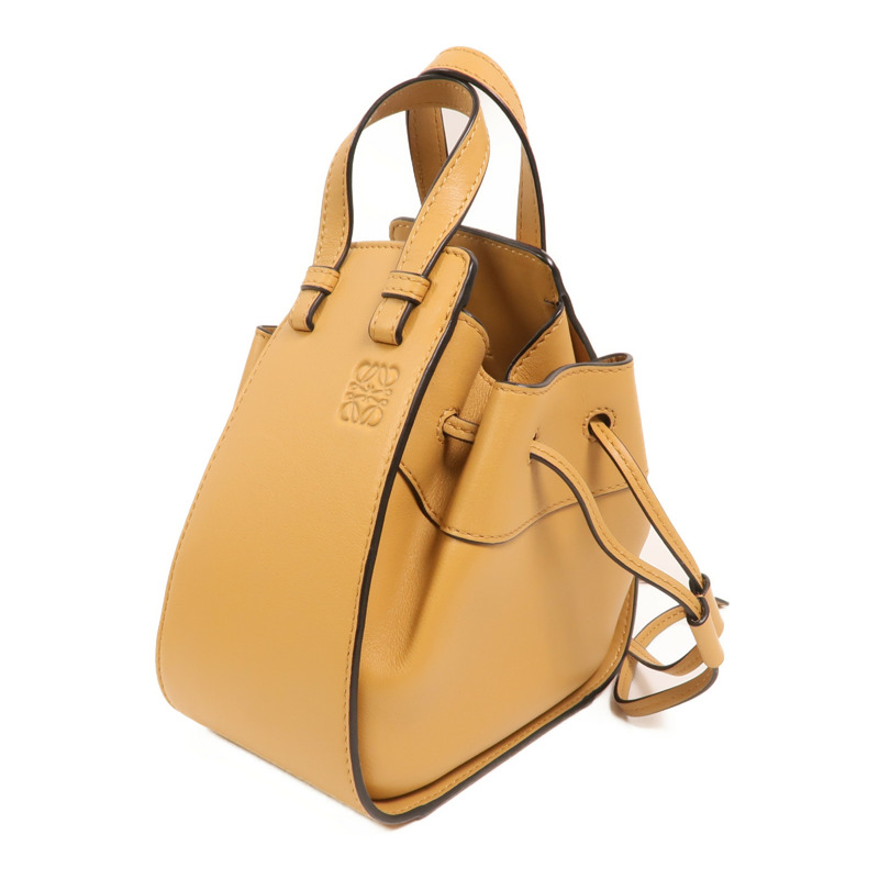 LOEWE 牛皮皮革Mini Hammock金扣手挽肩背兩用袋-2