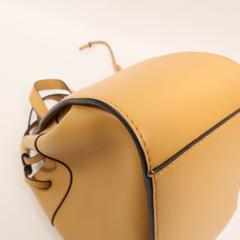 LOEWE 牛皮皮革Mini Hammock金扣手挽肩背兩用袋-10