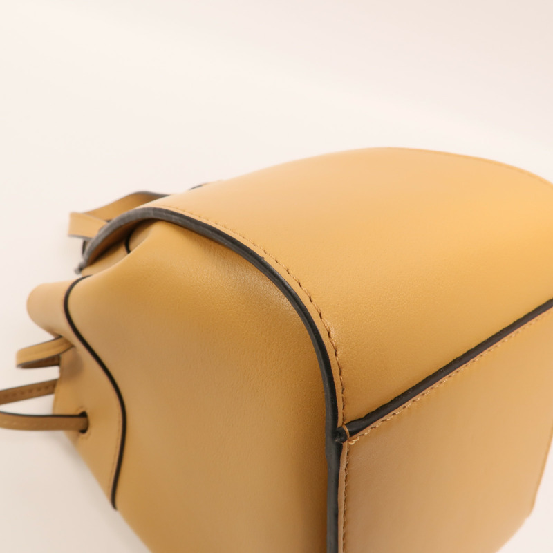 LOEWE 牛皮皮革Mini Hammock金扣手挽肩背兩用袋-12