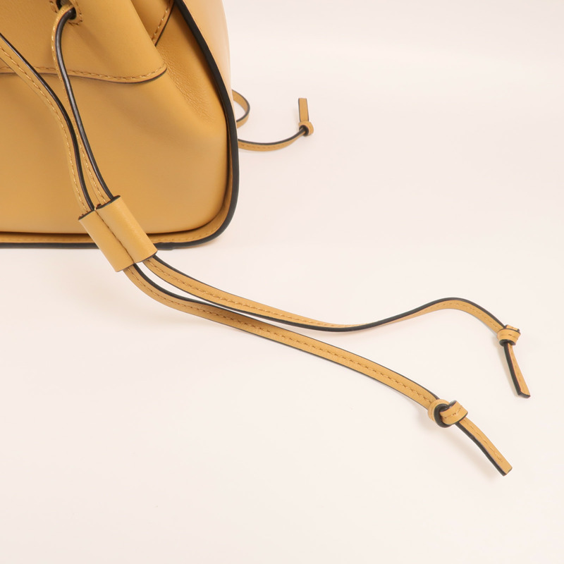 LOEWE 牛皮皮革Mini Hammock金扣手挽肩背兩用袋-13