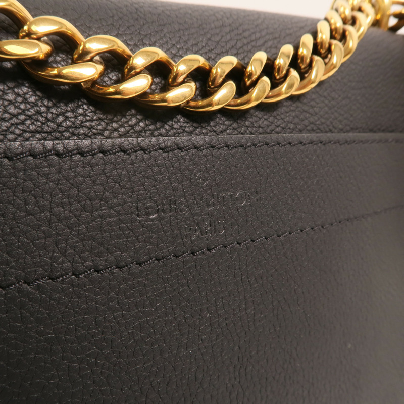 LOUIS VUITTON 牛皮皮革Lock Me金扣鏈帶肩背袋-12