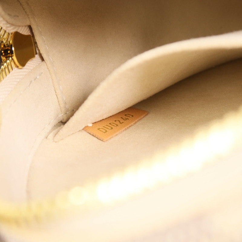 LOUIS VUITTON Damier Azur Boite Chapeau Souple PM金扣肩背袋-6