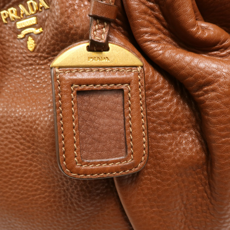 PRADA 牛皮皮革Bauletto Bag金扣肩背袋-11
