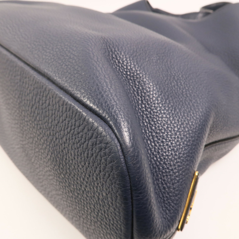 PRADA 牛皮皮革Vitello Daino Hobo Bag金扣肩背袋-9