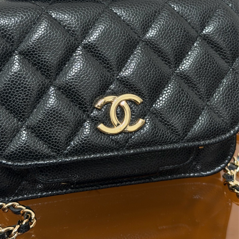 #98新 Chanel 22b mini郵差包 市場稀有！-4