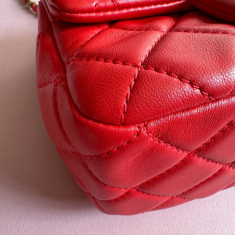 😍春夏必配 Chanel 糖果紅羊皮款可愛方胖子-4