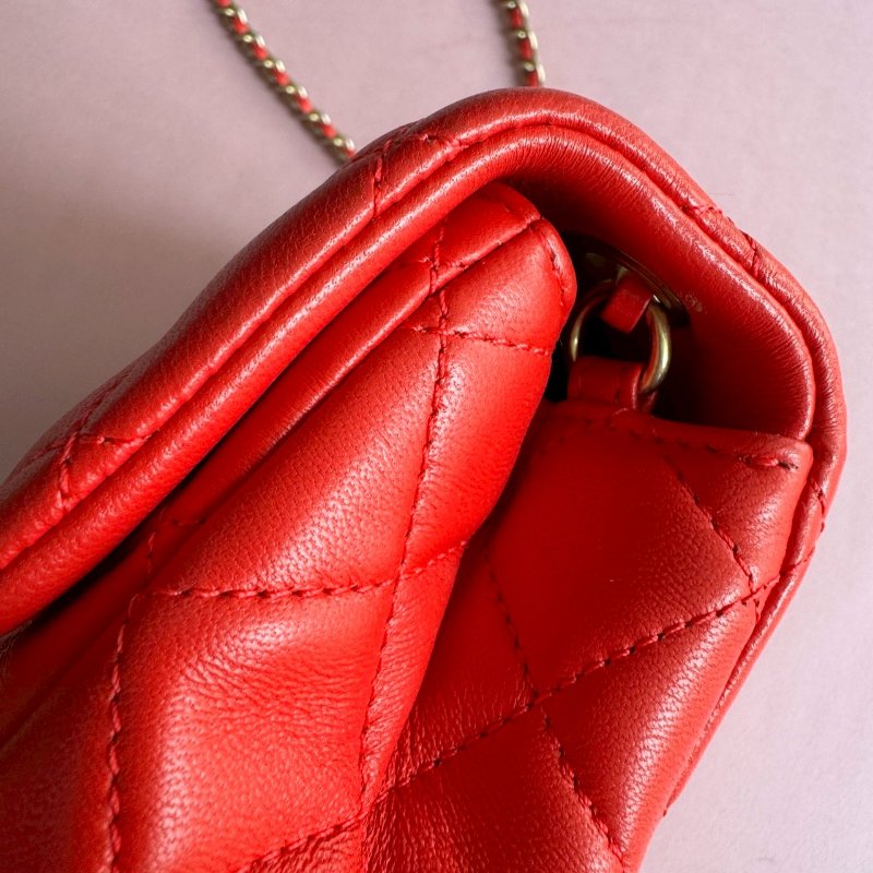 😍春夏必配 Chanel 糖果紅羊皮款可愛方胖子-17