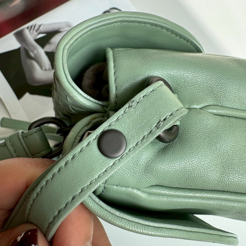 🎊雙面大容量 BV 湖水綠編織羊皮雙面背斜背包-2